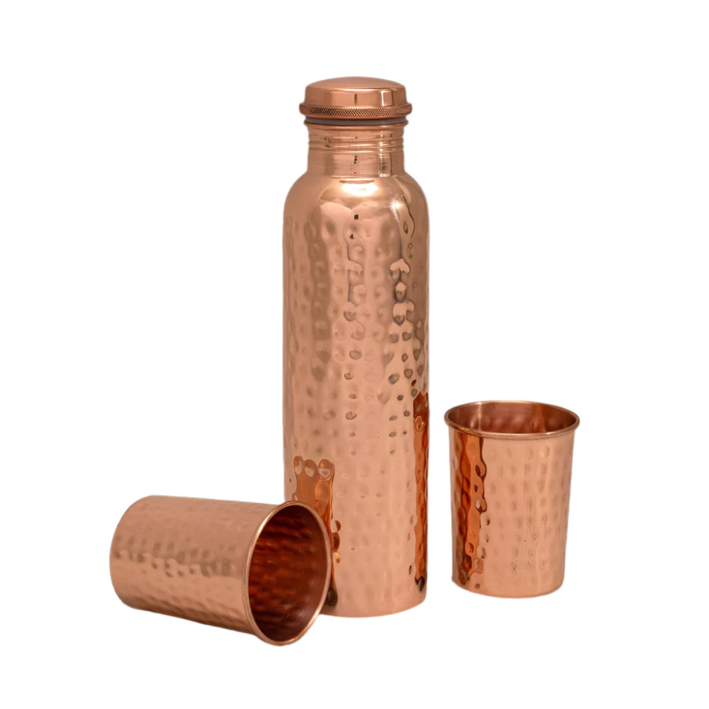 Ren kopparsats: Flaska (1 l) + 2 bägare (300 ml) Hamrad