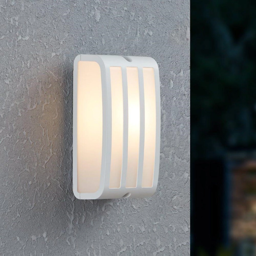 Eglo – Vägglampa för utomhusbruk 1xE27/40W/230V vit IP54
