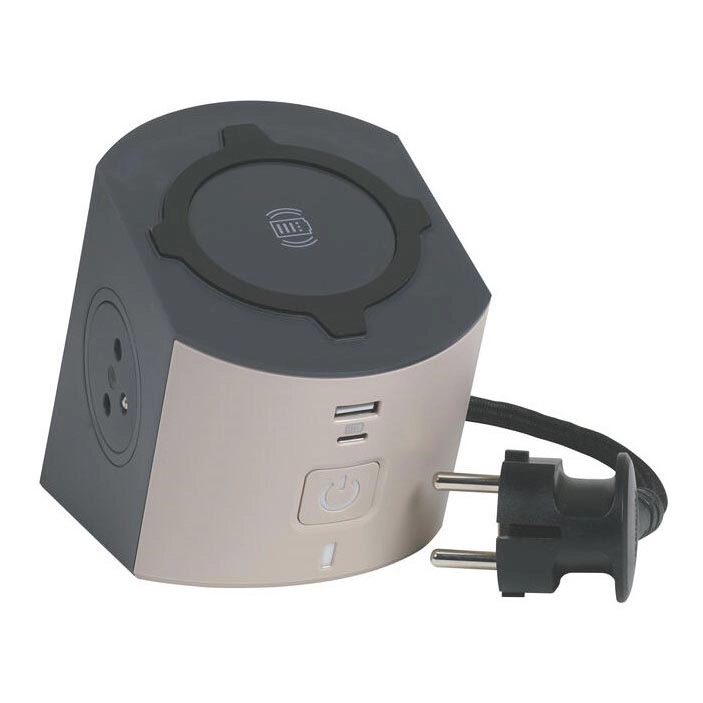 Legrand 049402 – Uttagsdelare med strömbrytare 2Z Typ E + USB-A + USB-C och trådlös laddning 10W 2m brun