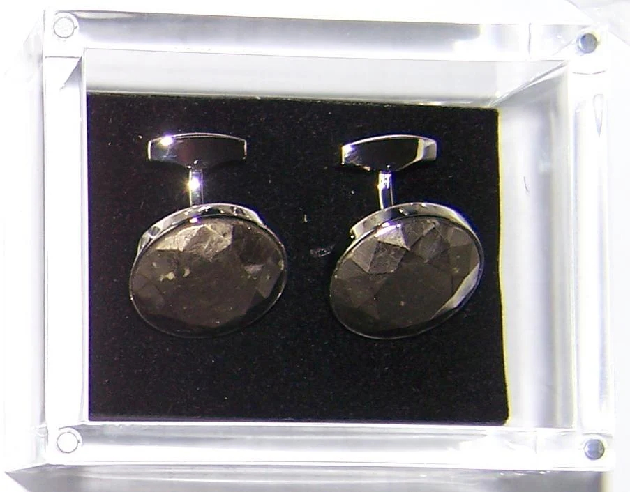 Diamant Cut Network Stone Cufflinks